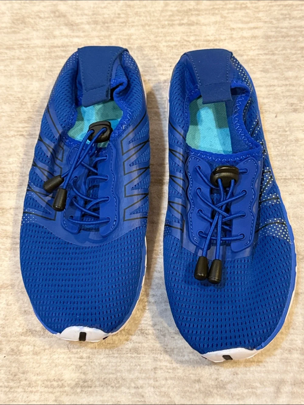 NWOT Youth kids size 3-4 water shoes Slip-On